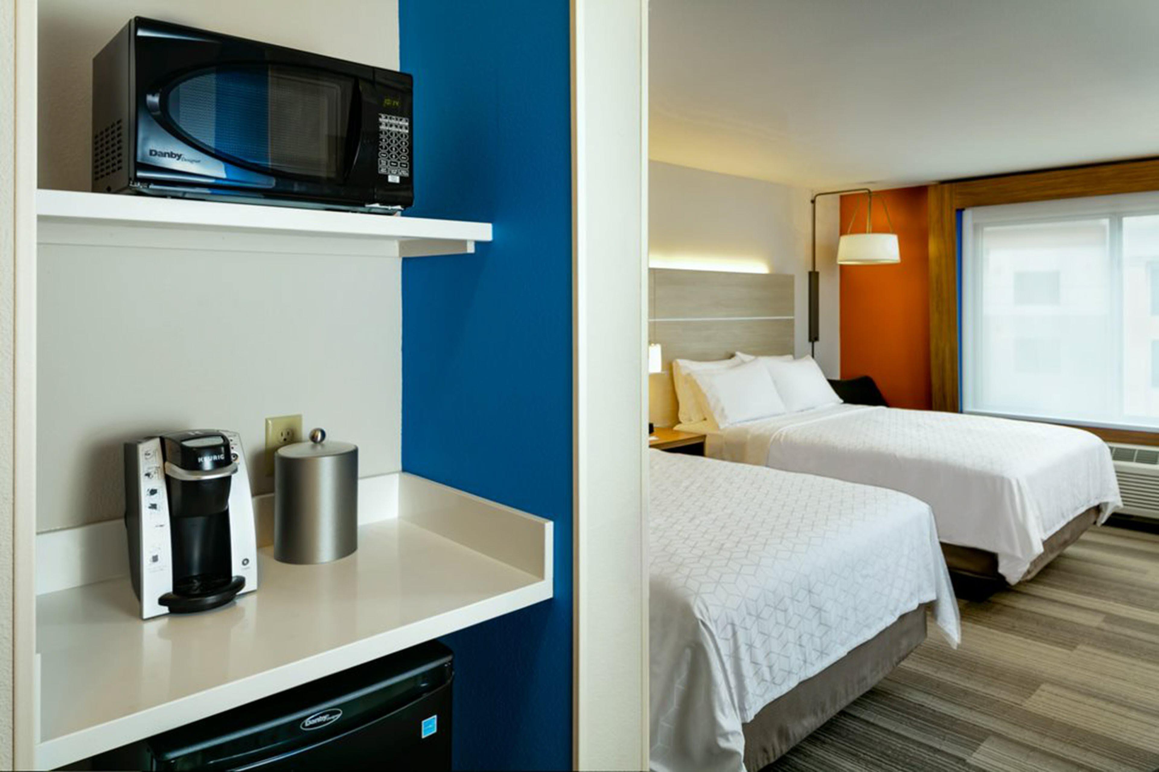 Holiday Inn Express & Suites - Medford By Ihg Eksteriør billede