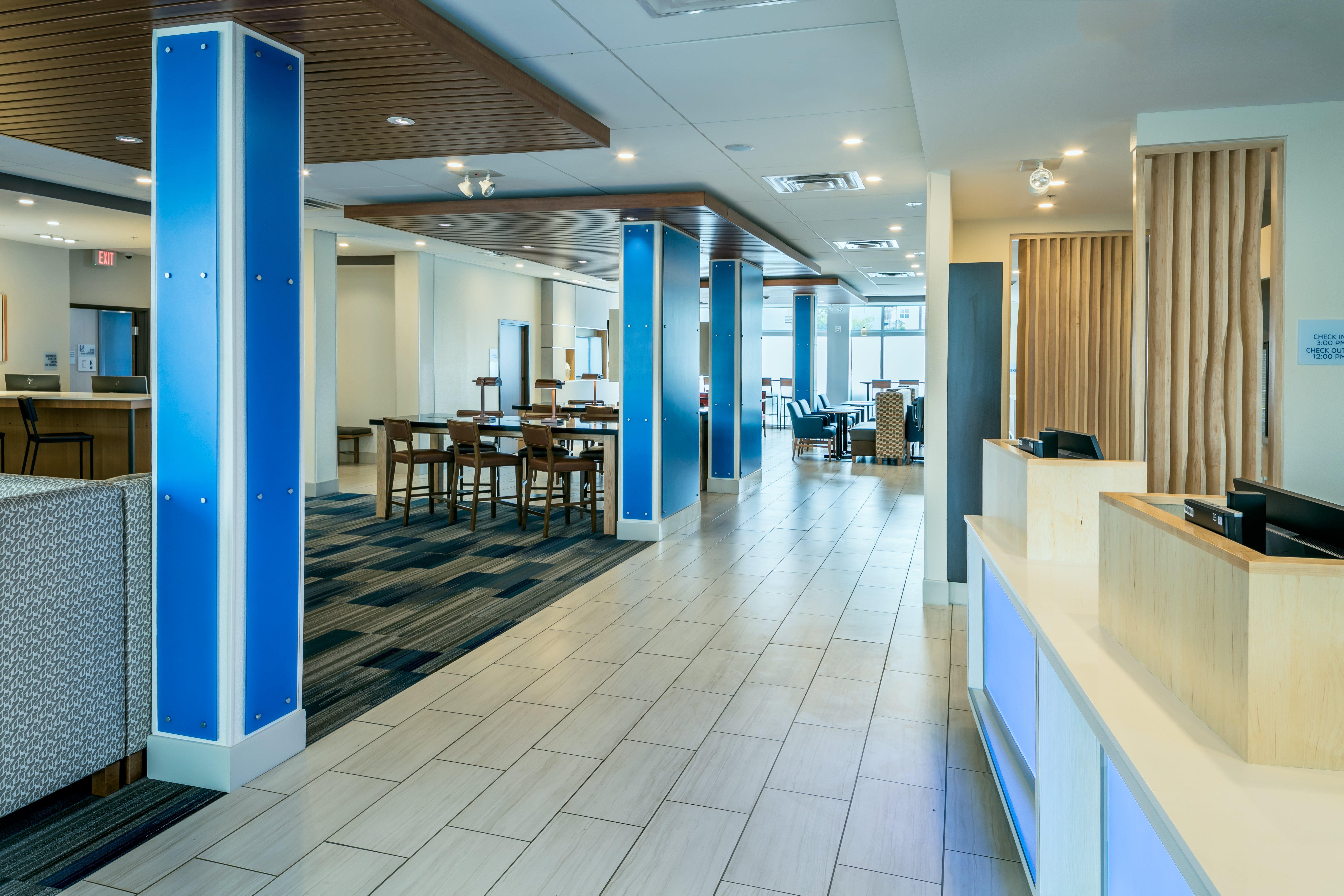 Holiday Inn Express & Suites - Medford By Ihg Eksteriør billede