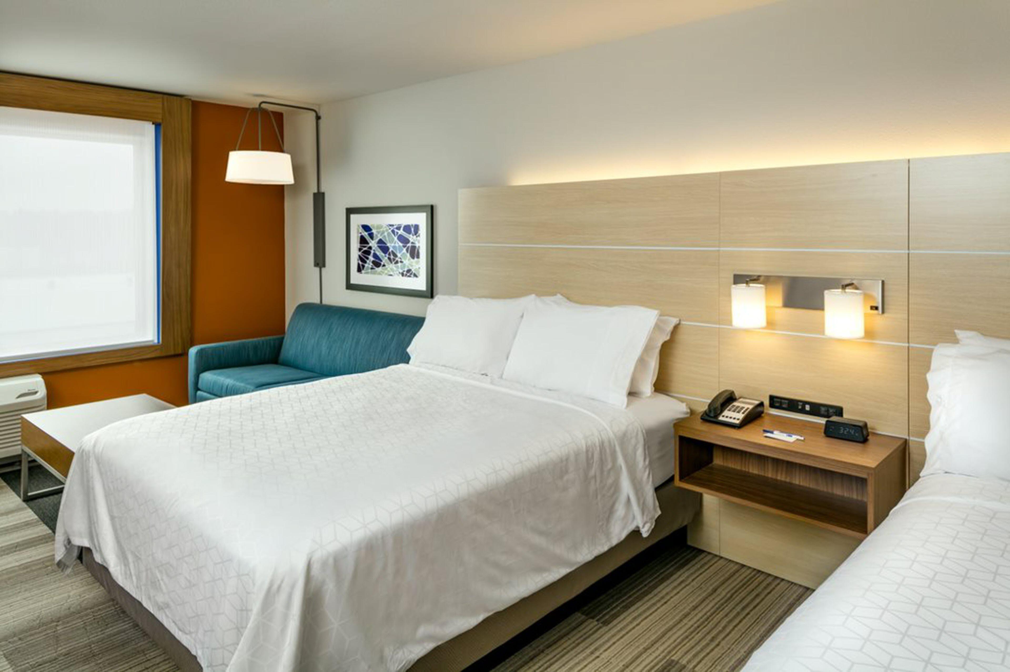 Holiday Inn Express & Suites - Medford By Ihg Eksteriør billede