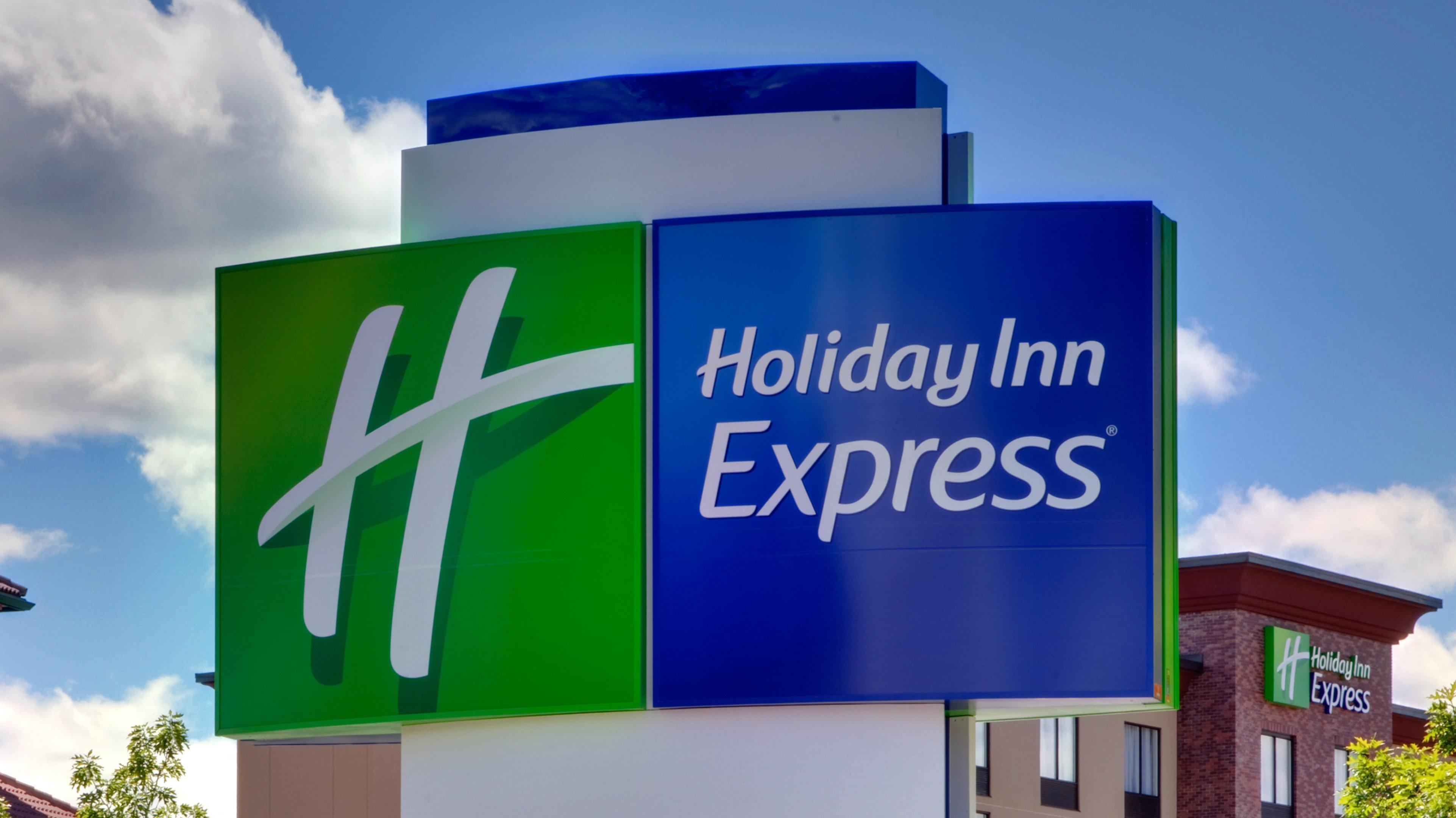 Holiday Inn Express & Suites - Medford By Ihg Eksteriør billede