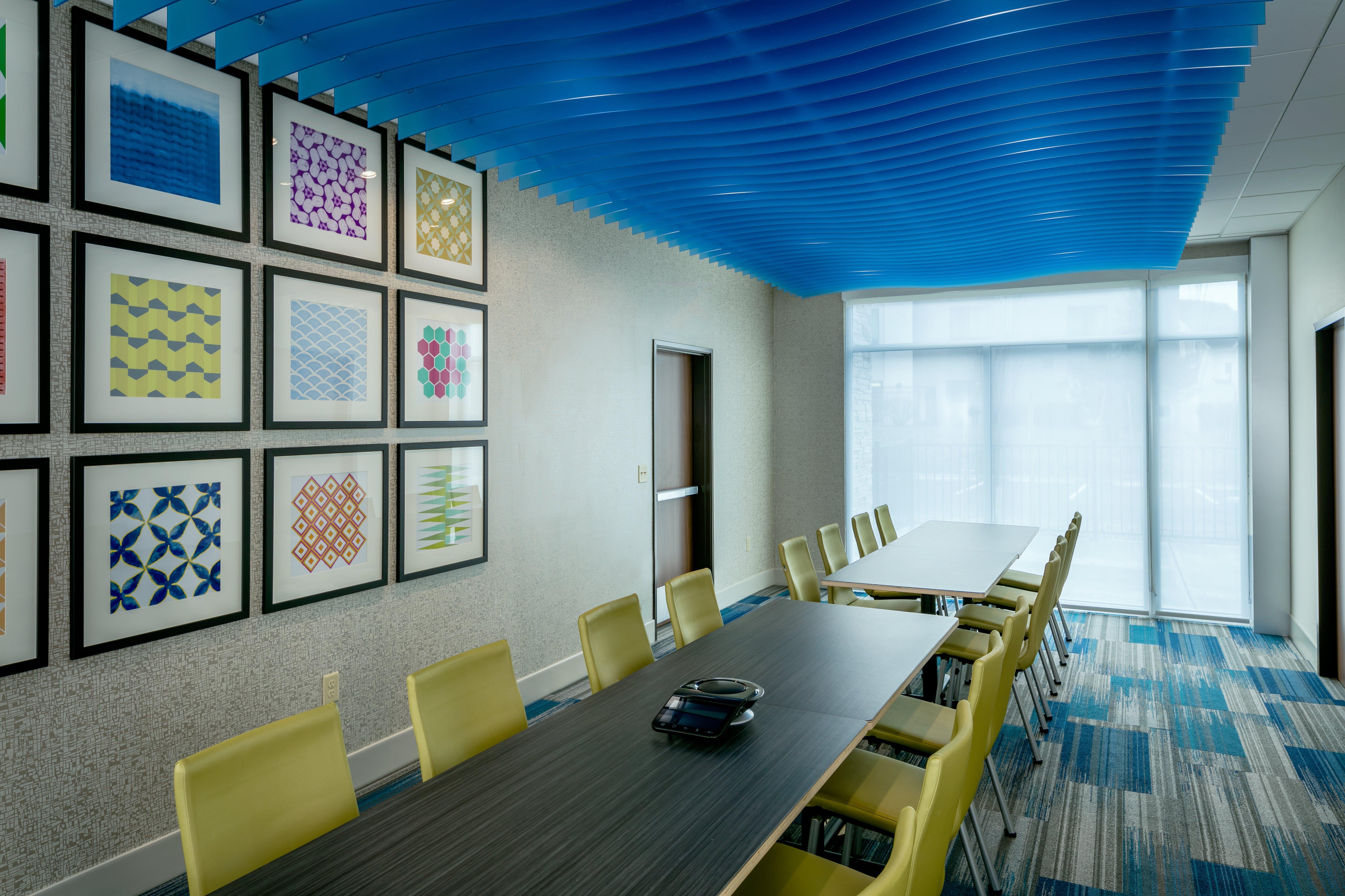 Holiday Inn Express & Suites - Medford By Ihg Eksteriør billede